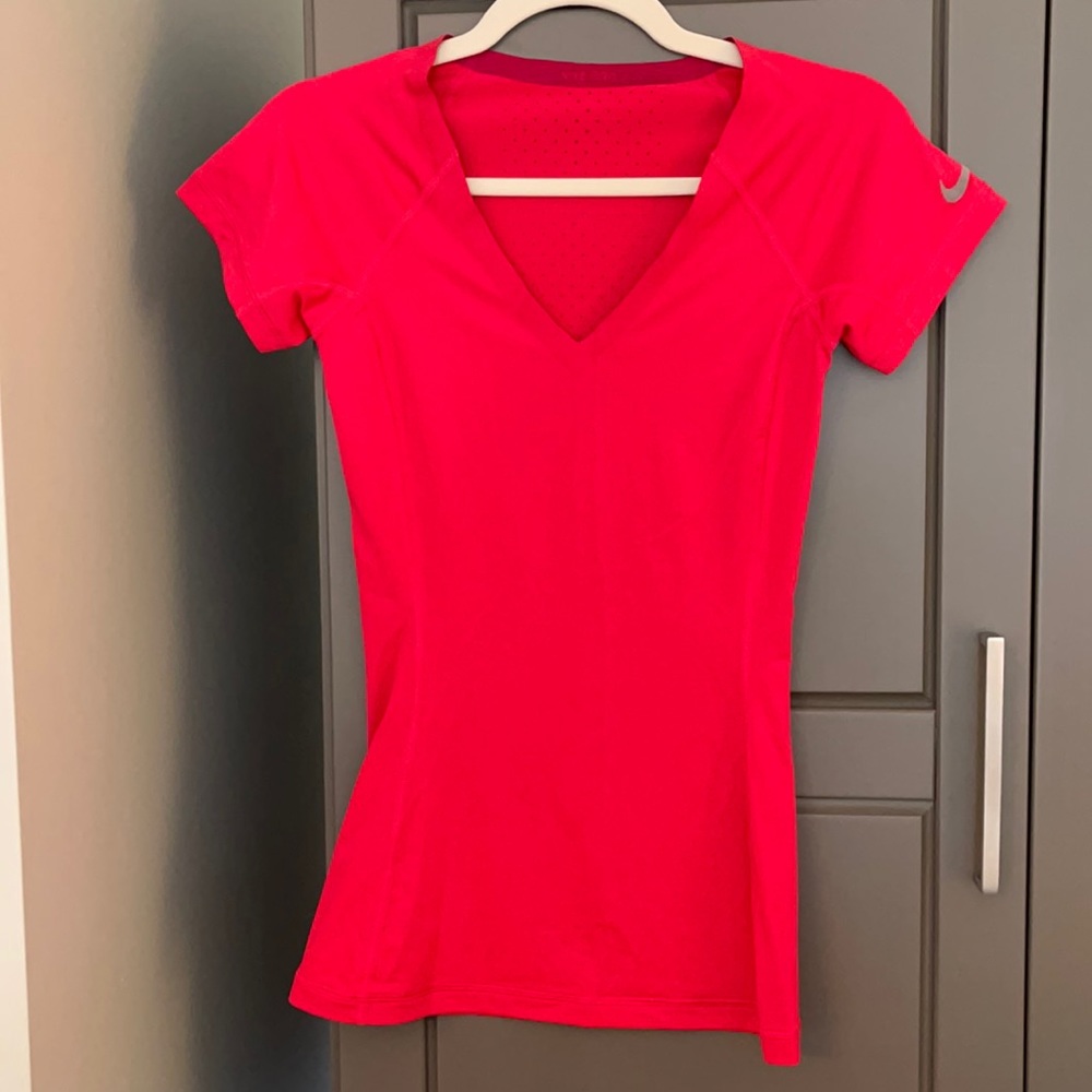 Nike Pro Tee